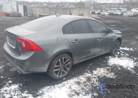 2017 Volvo S60 T5 Dynamic из США, поврежденный, VIN YV140MTL4H2420305